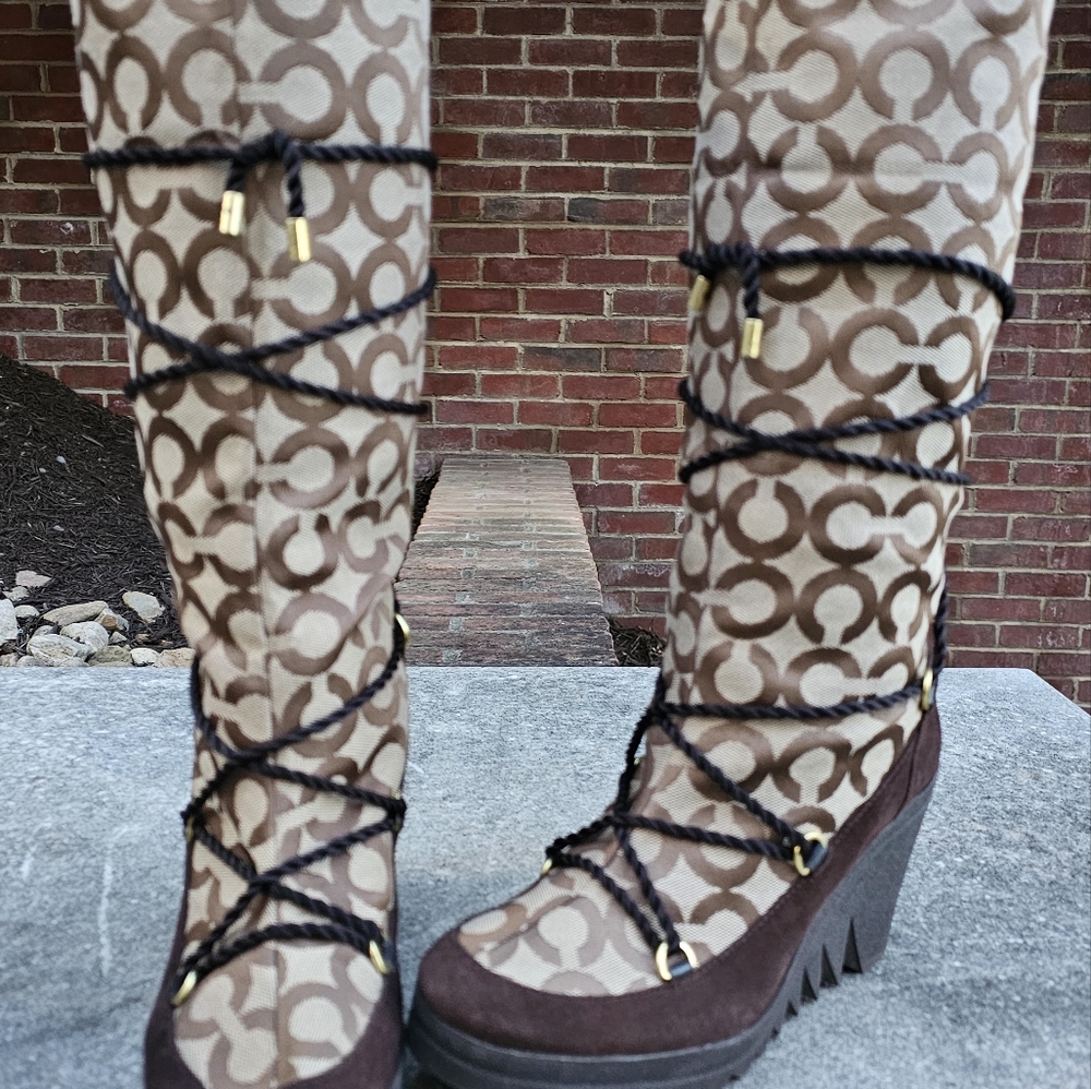 Authentic COACH NWOT MAISY WEDGE HEEL Winter Boot Size 9